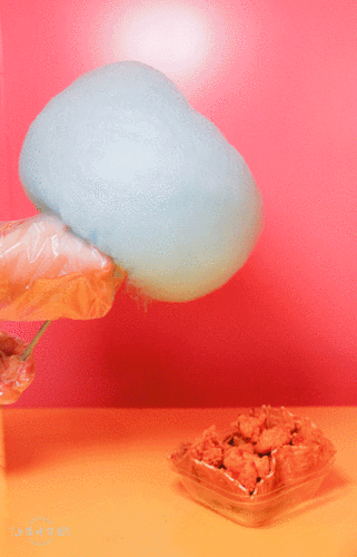 利用冰块与棉签的巧妙结合,揭秘夏季消暑新玩法,轻松体验清凉与趣味的完美融合!